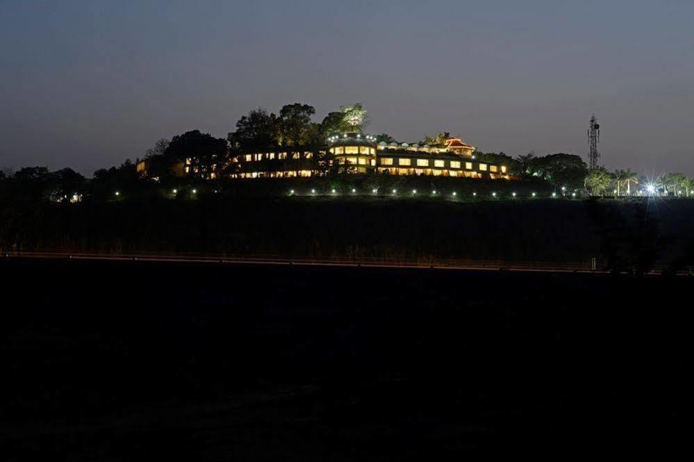 The Dukes Retreat Khandala Lonavala Exterior foto